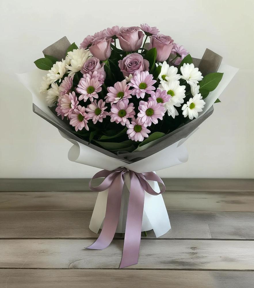 Букет цветов из: Хризантемы и Розы в Тынде