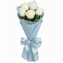 Букет 5 Белых роз Проуд в Тынде