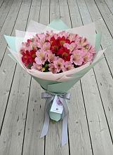 Букет цветов из:  Альстромерии в Тынде