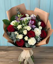 Букет цветов из:  Розы и Альстромерии в Тынде