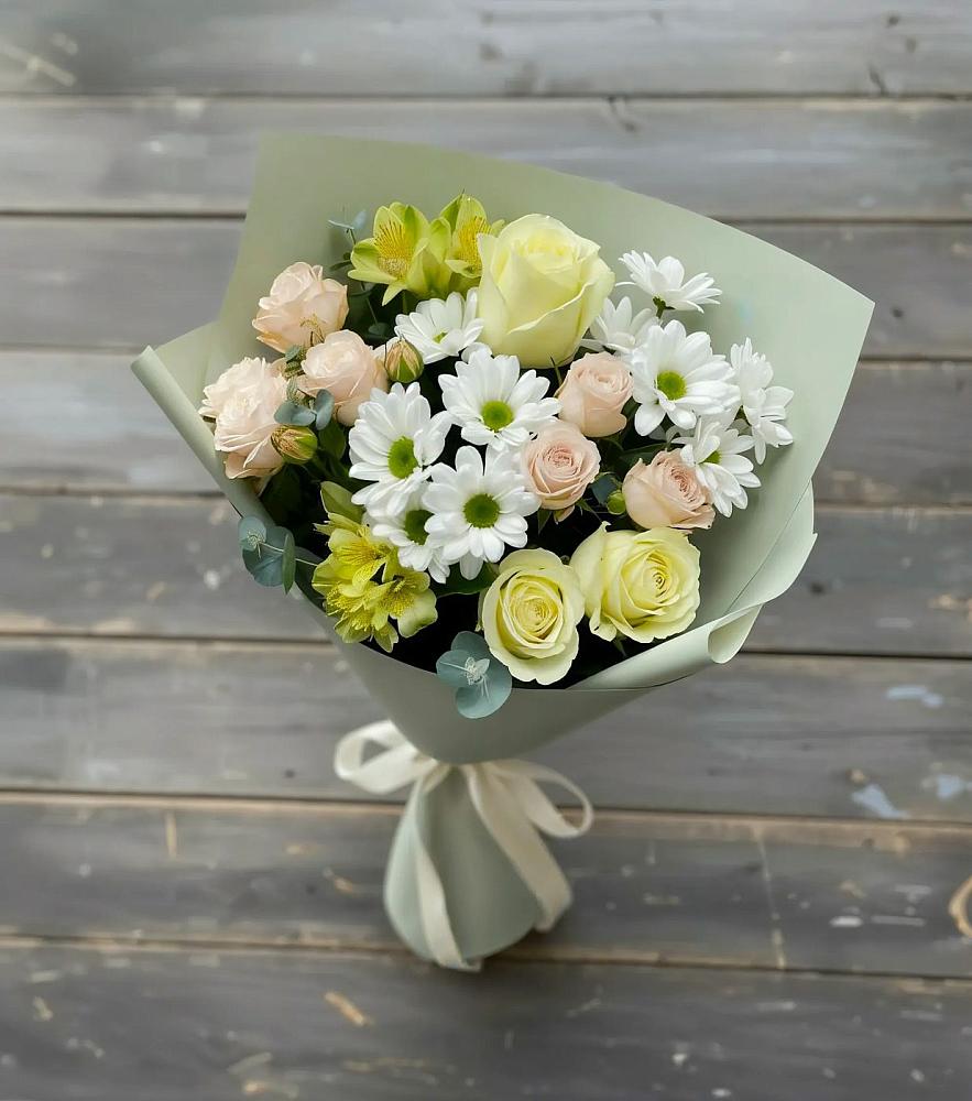 Букет цветов из: Альстромерии, Розы и Хризантемы в Тынде