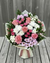 Букет цветов из:  Альстромерии, Гвоздики, Розы и Хризантемы в Тынде