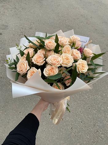 Букет Кремовые розы Латте в Тынде