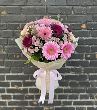 Букет цветов из:  Герберы и Хризантемы в Тынде