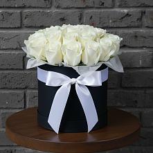 Цветочная композиция из Розы в шляпной коробке #REPLACE_PRED# Тынде