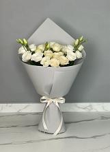 Букет цветов из:  Розы и Лизиантусы в Тынде